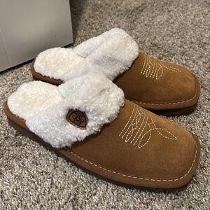 Ariat Jackie Square Toe Slippers